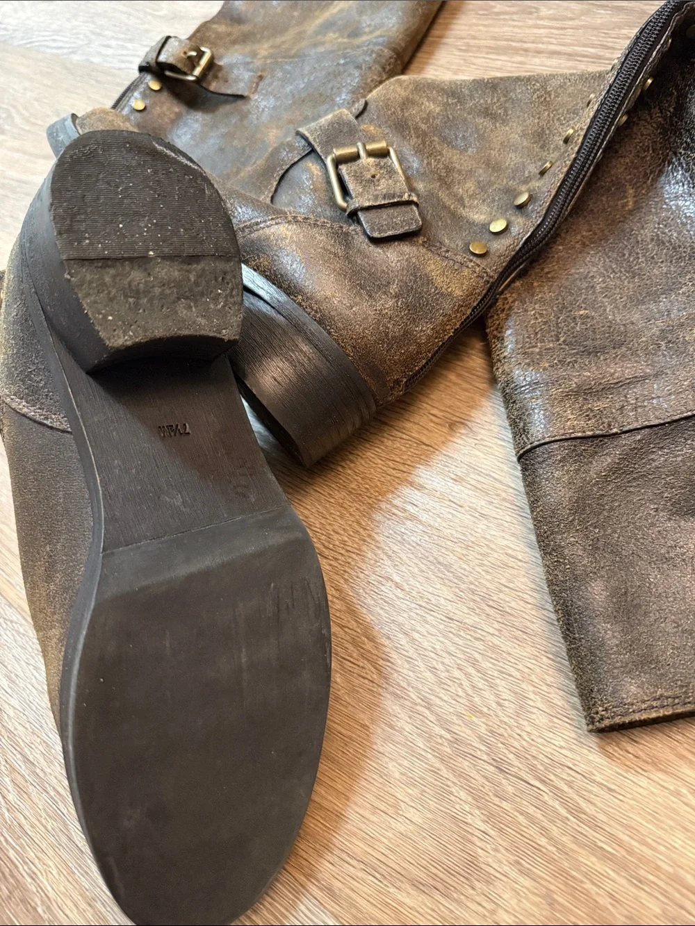 Tory Burch Distressed Brown Leather Riding Boots – Women’s Size 7.5
